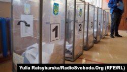 Станом на 19.00 на Дніпропетровщині поліція отримала близько 400 повідомлень про ймовірні порушення на виборах, склали 20 адмінпротоколів