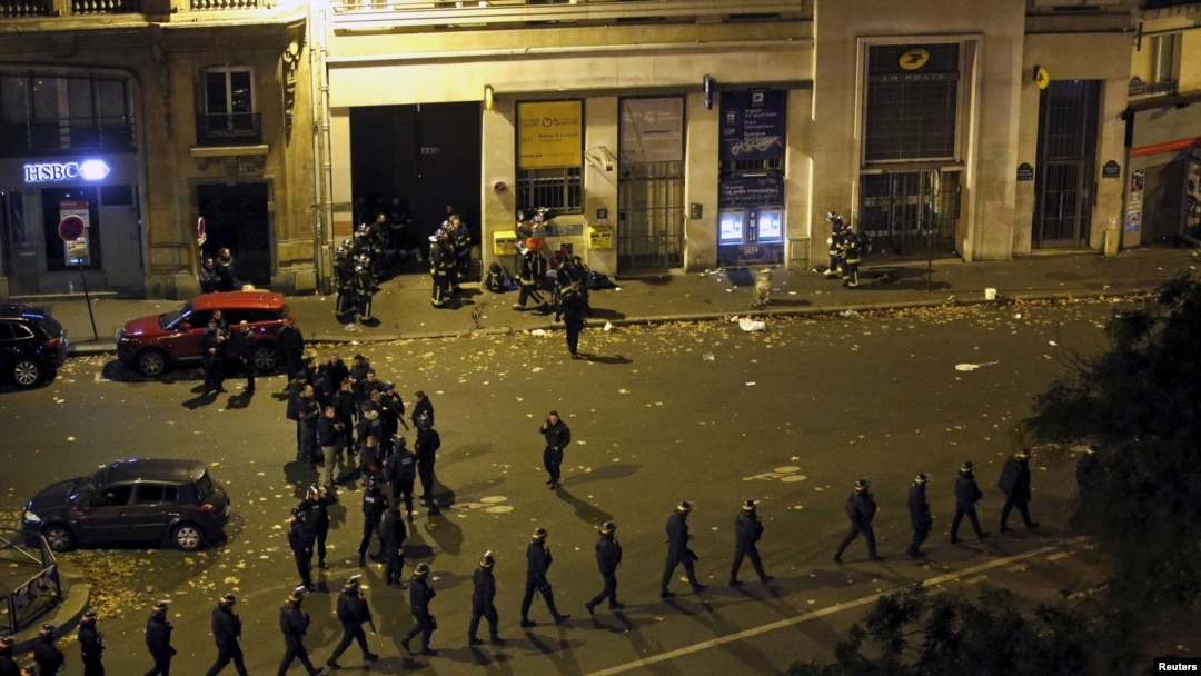 Francuska policija ispred kluba Bataclan u Parizu, 14. novembra 2015. 