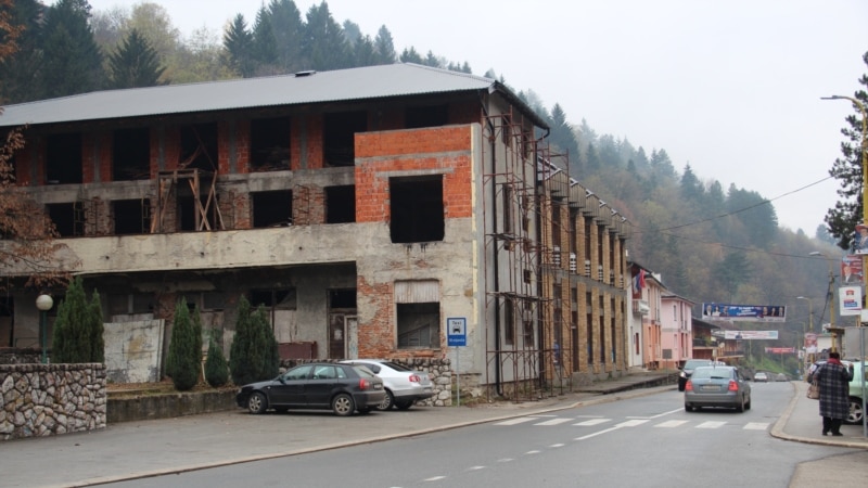 'Načelnici se mijenjaju, a grad nema vodu': Srebreničani čekaju rezultate izbora