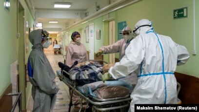 В России впервые выявили более 15 тысяч новых случаев COVID-19 за сутки