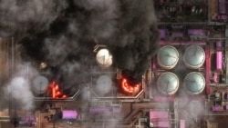 Супутникове зображення горіння резервуарів для зберігання нафти в російському порту Усть-Луга на Балтійському морі, після ударів українських дронів