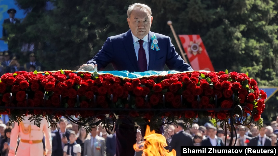 Менің бірінші анальный сексімді әйеліммен оңаша түсірдім