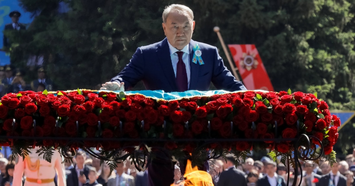 Қыздар видеоны көріңдер