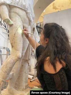  Ренета Караманова-Златкова по време на работа 