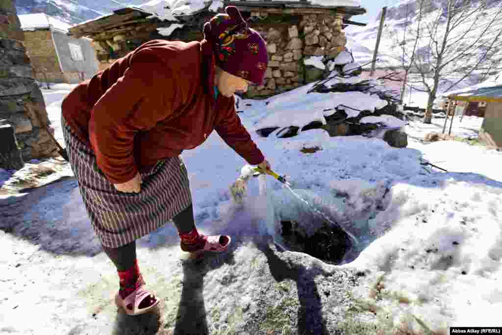 Kəndin digər problemi sudur.