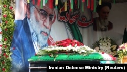 مراسم تشییع محسن فخری‌زاده روز دوشنبه ۱۰ آذر در تهران برگزار شد