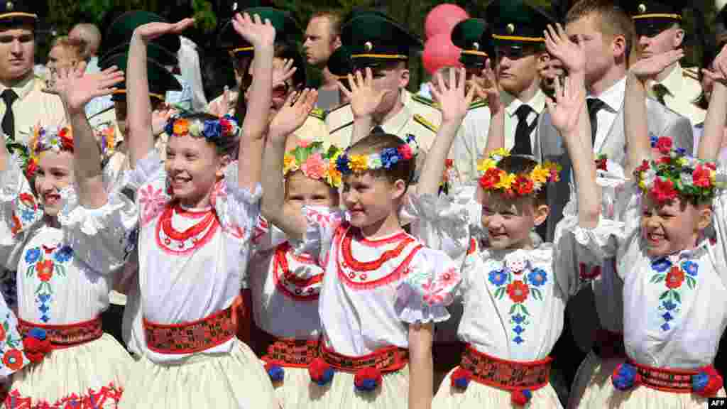 Bjelorusija - Proslava Dana pobjede, Minsk, 9. maj 2013. Foto: AFP / Viktor Drachev 