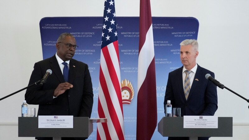 Ministar odbrane SAD obećao vojnu obuku i podršku zemljama Baltika