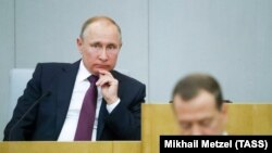 Владмир Путин һәм Дмитрий Медведев