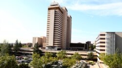 Vojni šatori na parkiralištu ispred vojne bolnice Gomez Ulla u Madridu 22 septembra 2020.