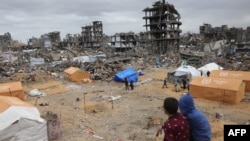 Војната предизвика големи разорувања на палестинската територија, додека ОН соопштија дека речиси целата популација на Газа е на работ на глад.