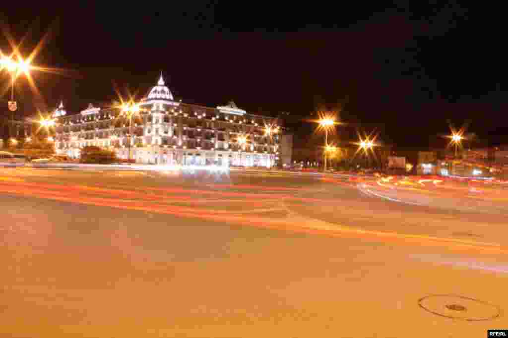 Bakının maşınla dolu səkiləri #18