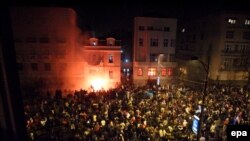 Demonstrators tried to storm the U.S. Embassy in Belgrade and set part of it ablaze in February 2008 as tens of thousands of people took to the streets of the Serbian capital to protest Kosovo's declaration of independence. (file photo)