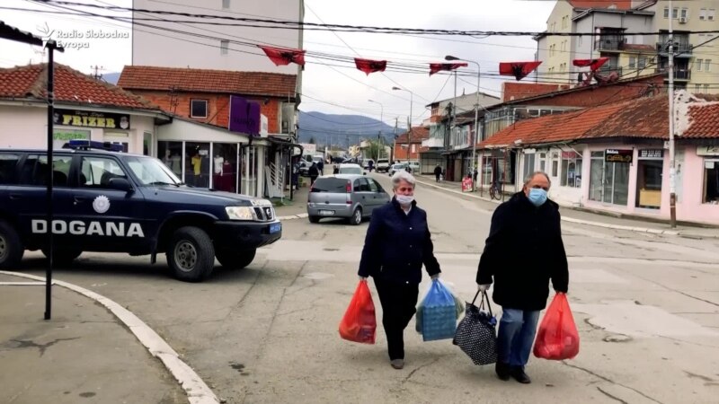 U Severnoj Mitrovici zatvorene radnje, u Zvečanu zabrana kretanja