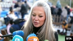 Анна Митова