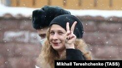 Maria Alyokhina po dolasku na saslušanje pred sudom u Moskvi, 18. mart 2021.