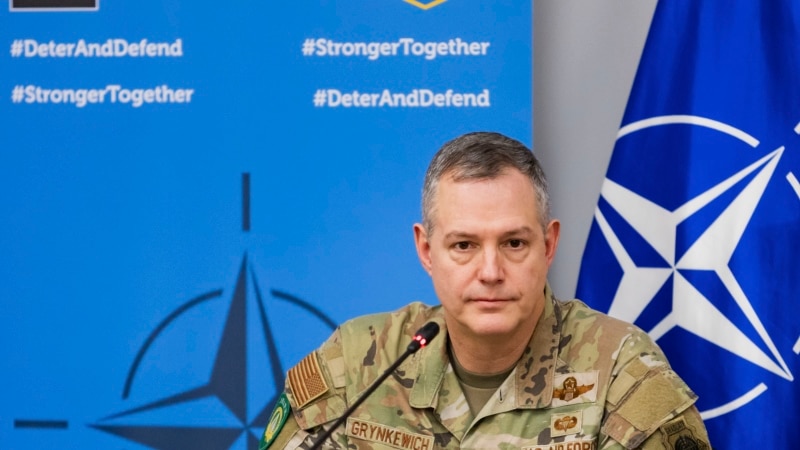 Главком НАТО: вывод части сил США из Европы не ослабит оборону союза