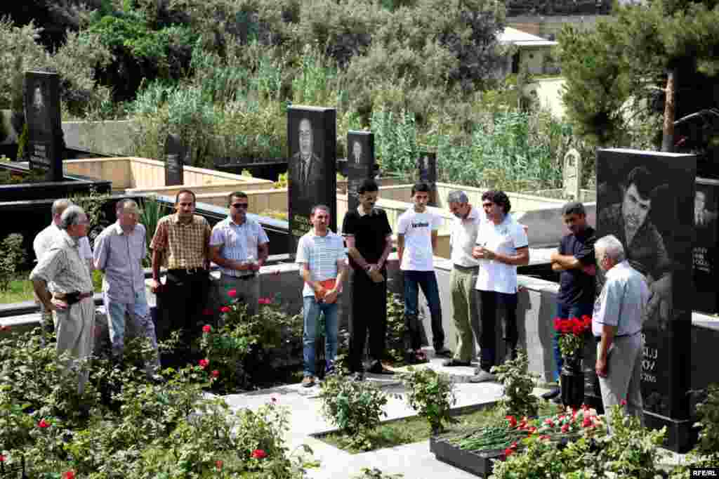 Elmar Hüseynov yaddaşlarda #10