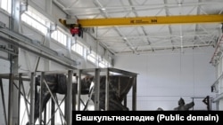 Салават Юлаев һәйкәленең бер өлеше