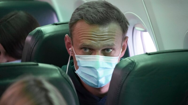 Alexei Navalnîi reținut la Moscova, imediat după aterizare