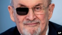 Salman Ruždi, fotografija iz 2023. godine