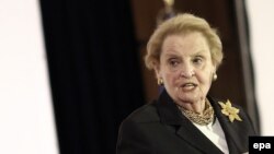 Мадлен Олбрайт