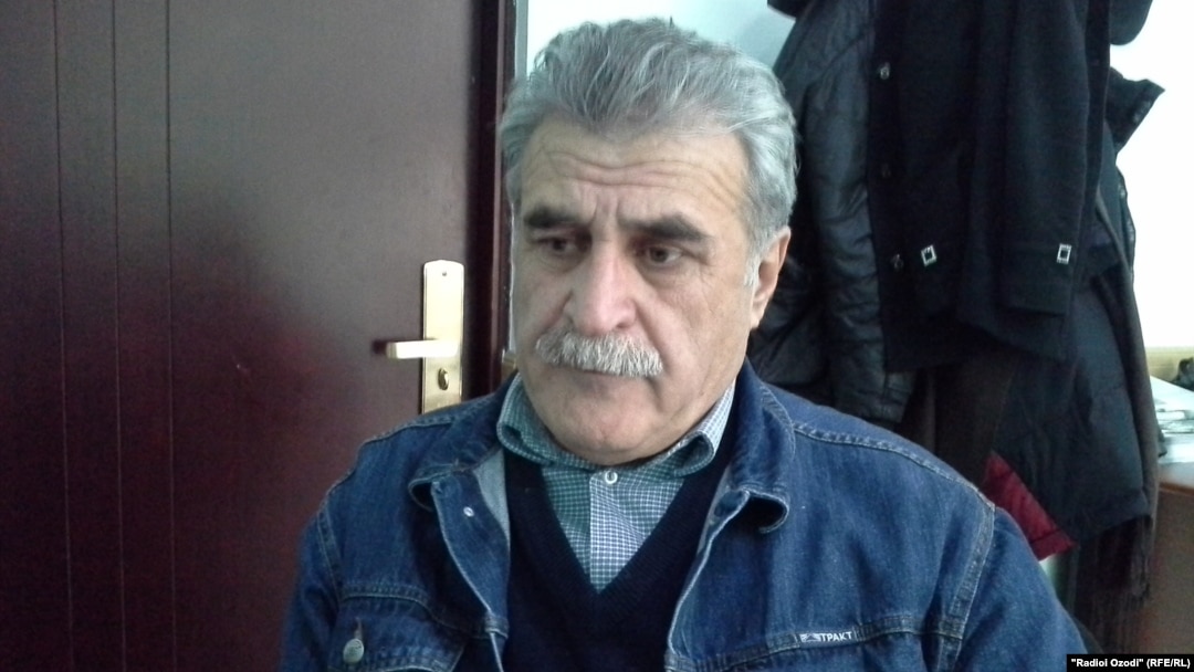 Lawyer Ishoq Tabarov says that the charges against his sons are politically motivated.