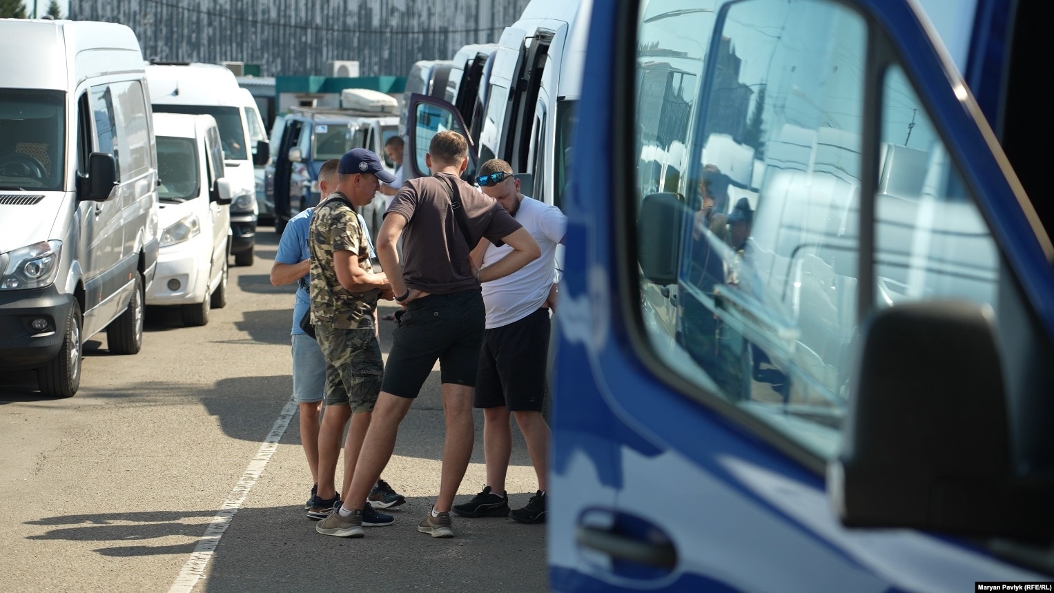 Німеччина хоче повертати чоловіків до України. Чи можливо це юридично?