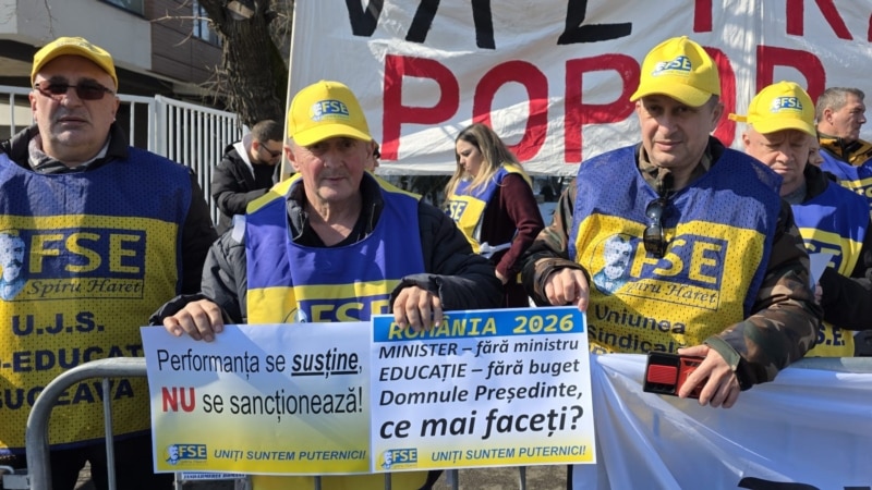 Protest al profesorilor și studenților la Palatul Cotroceni: „Învățământul nu e cheltuială, e investiție”