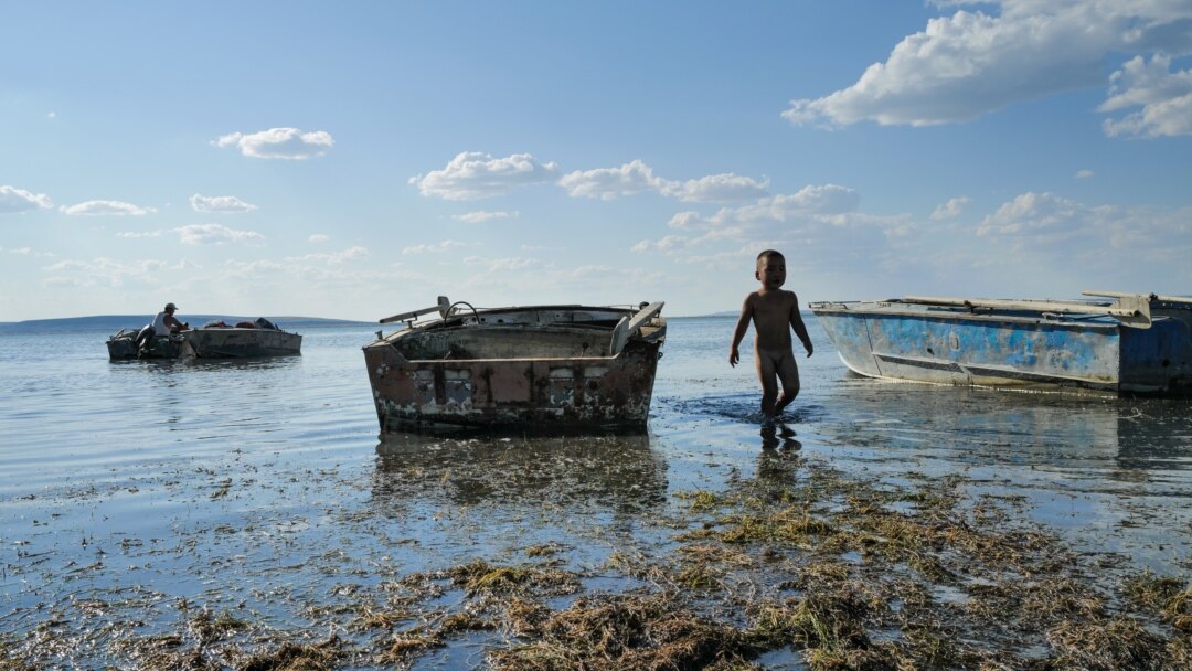 Жетілген тазалаушы әйел порно