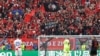 Mbështetësit e Shqipërisë mbajnë një slogan me mbishkrimin "Kosova është Shqipëri" gjatë ndeshjes mes Kroacisë dhe Shqipërisë në Euro 2024 në Hamburg, Gjermani, më 19 qershor.