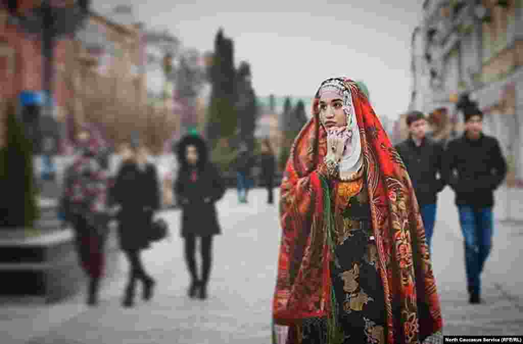 История национальных костюмов Дагестана исчисляется веками