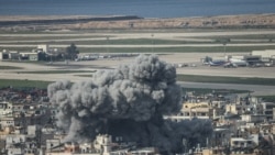 Dim iznad južnog predgrađa Bejruta nakon izraelskog zračnog napada, 4. marta.