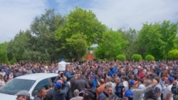 Մշակույթի տան մի խումբ սաների, ըստ «Ականատես»-ի, օրենքների խախտմամբ են ներգրավել ՔՊ-ի  քարոզչական միջոցառմանը