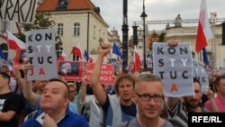 Баш калаа Варшавадагы нааразылык