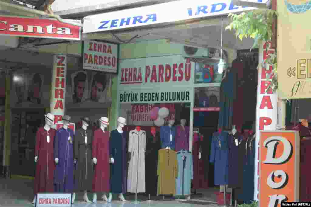 Trabzon, Turcia 2016: &nbsp;magazin din bazar