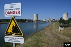 Centrala nucleară din Golfech, situată în sud-vestul Franței, a fost oprită în seara zilei de 22 iunie. Apa râului folosită pentru răcire s-a încălzit prea mult.