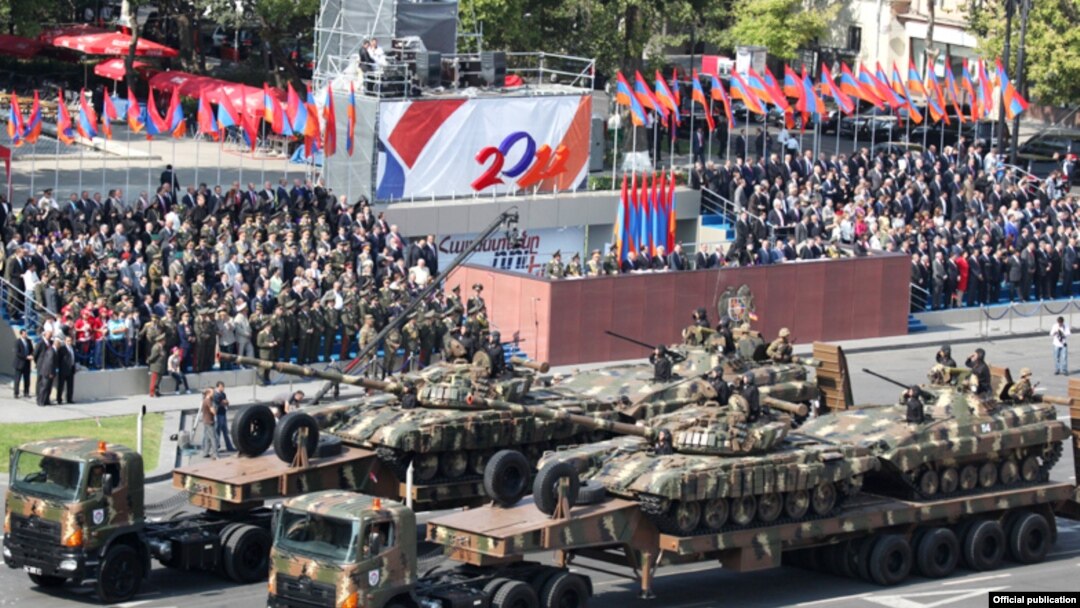 Военный парад в Ереване