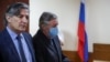 8 септември 2020 година: Актерот Михаил Јефремов и неговиот адвокат Елман Пашаев во Московскиот окружен суд Пресненски на сослушување за изрекување на пресудата.