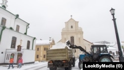 Сьнег у Менску