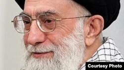 د ایران ستر مذهبي مشر ایت‌الله علي خامنه‌اي