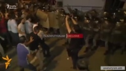 Ermənistanda polislə aksiyaçılar arasında toqquşma olub- yaralılar var