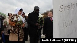 Adam Dieng i Semiha Borvac u Potočarima