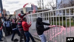 Приштинада ондогон адамдар нааразылык акциясына чыгышты