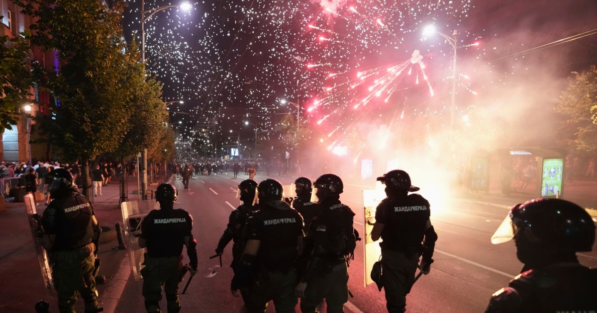 სერბეთში გრძელდება ხელისუფლების მოწინააღმდეგეებისა და მომხრეების დაპირისპირება