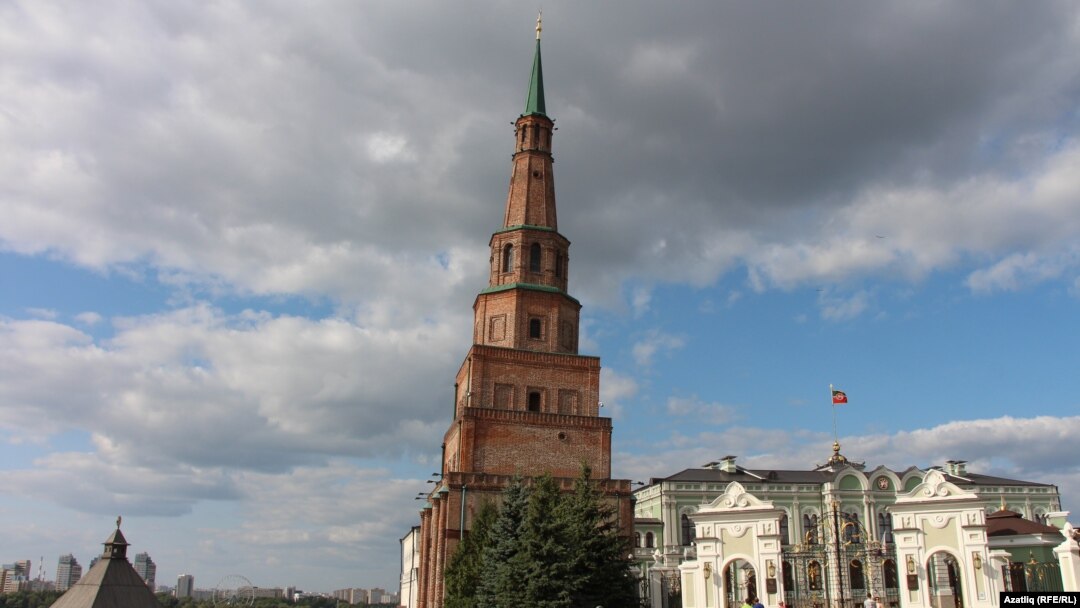 Казанда Сөембикә манарасы