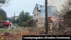 Близько 10 години у вівторок голова області повідомив, що російська армія завдала масованого удару КАБами по Ізюму