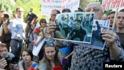 Киев, 20 мая 2013 года: акция в поддержку двух избитых 18 мая журналистов