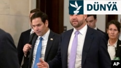 ABŞ-nyň döwlet sekretary Marko Rubio (çepde) we ABŞ-nyň wise-prezidenti JD Wans (arhiw suraty)
