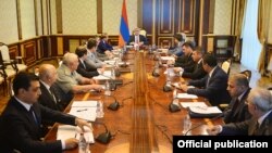 Armenia- President Serzh Sarkisian chairs a meeting of the National Security Council in Yerevan, 2July, 2016.